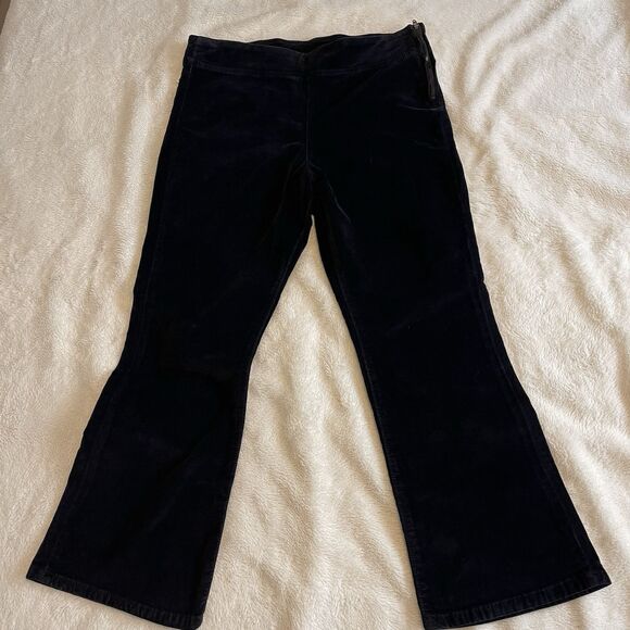 Free People Pants In My Feelings Velvet Crop Slim Flare In Black sz L NWOT - Picture 2 of 6
